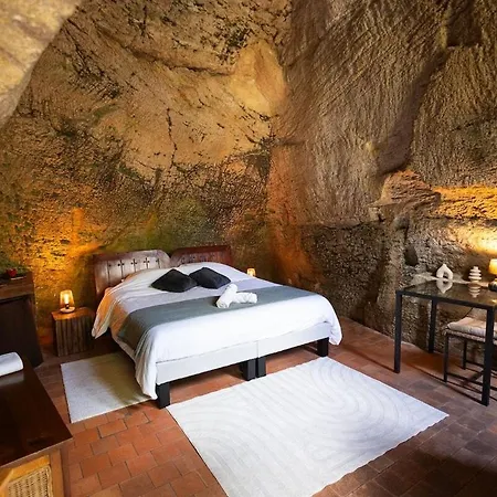 Pensjonat Les Voutes Oubliees Doué-la-Fontaine